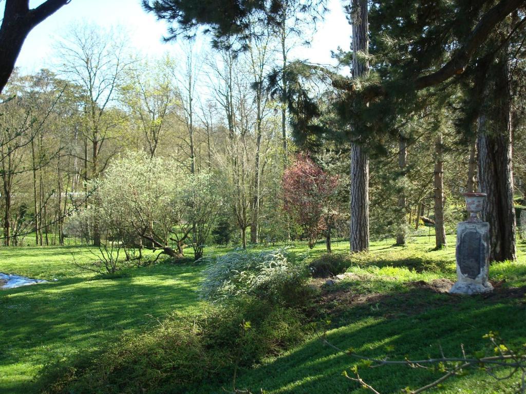 Les Communs Du Manoir Écully Exterior foto